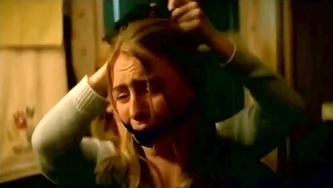 Tv Knotted Cleavegag