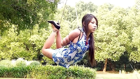 Hanging XXX Videos (2892)