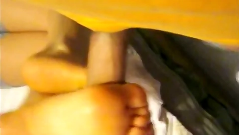 Hot teen 18+ Knows How To Give A Perfect Reverse Footjob To A Large Cock