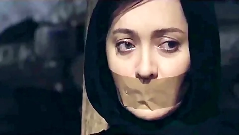 Niki Karimi Scene