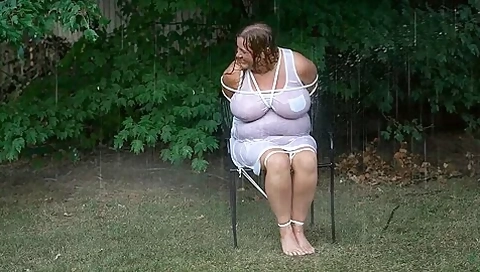 Samanthas Wet T-shirt Bondage Adventure