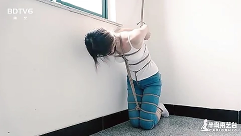 Asian Girls In Jeans With Glasses