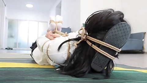 Sweater Girl Wants To Be Tied Up