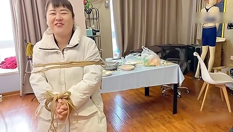 Two Chinese Girls Tried Bondage