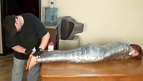 Sticky Mummy!