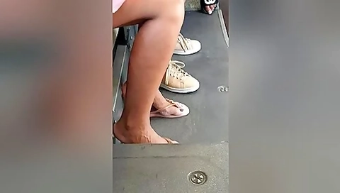 Candid Legs And Veiny Feet Of A Pretty Young Dark Blonde Woman