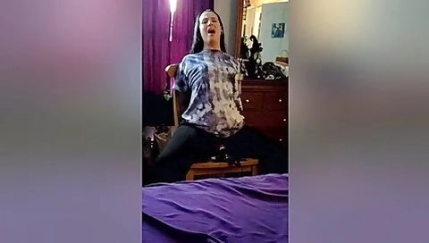 Vibes In A Chair, No Gag To Hear Her Orgasm