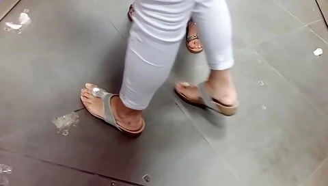 Risky Feet Candids 01
