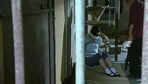 Chris Tong Blindfolded And Cleave Gagged