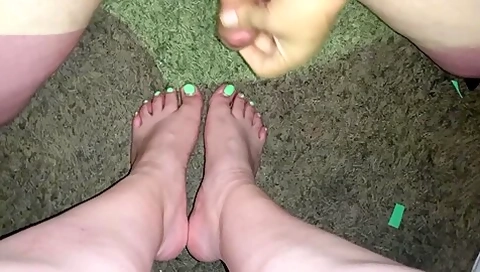Cum On Beautiful Sexy Feet (greentoes)